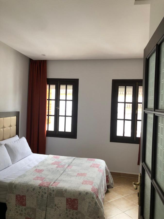 Mina House Apartment เชฟชาอูน ภายนอก รูปภาพ