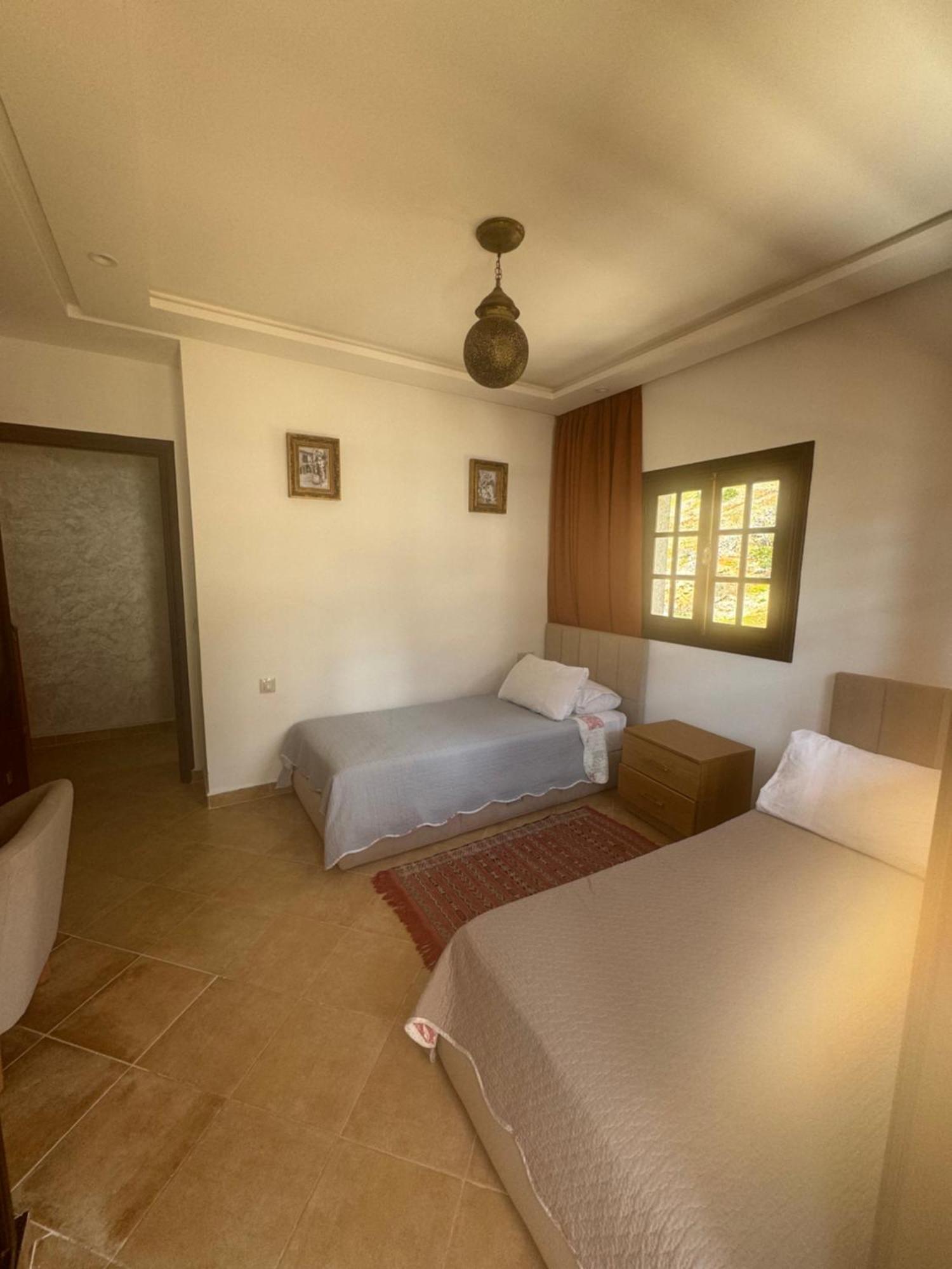 Mina House Apartment เชฟชาอูน ภายนอก รูปภาพ