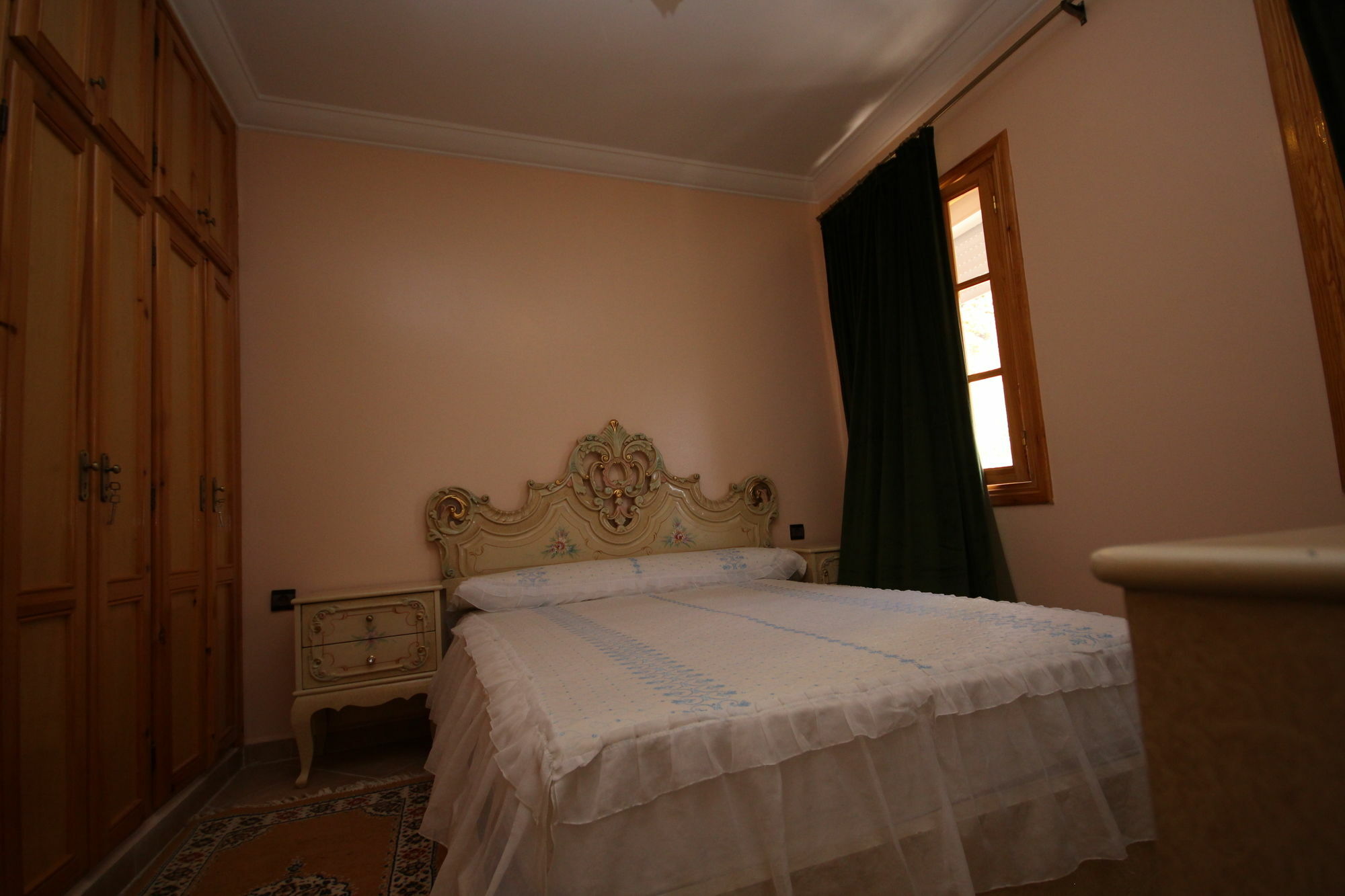 Mina House Apartment เชฟชาอูน ภายนอก รูปภาพ
